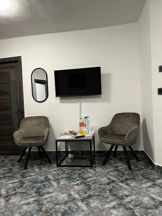 Ene Apart Oradea Free Parking Dış mekan fotoğraf
